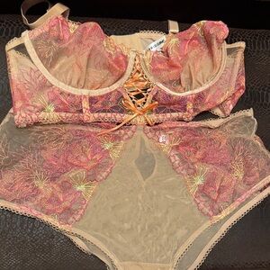 TORRID (00/0) Sheer Lace Underwire Bra & Brief Set in Nude with Pink Embroidery